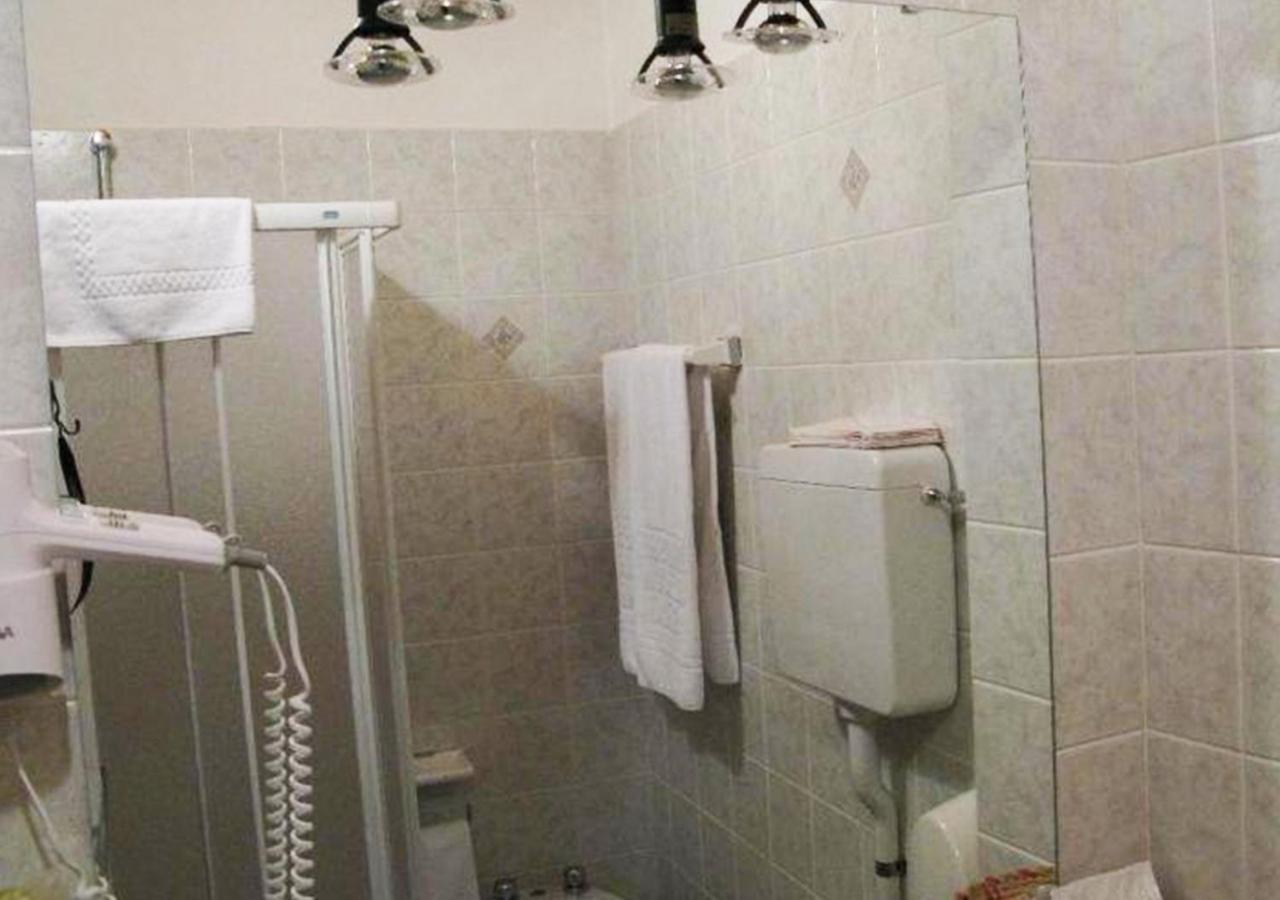 Hotel Bucaneve Pre-Saint-Didier Phòng bức ảnh